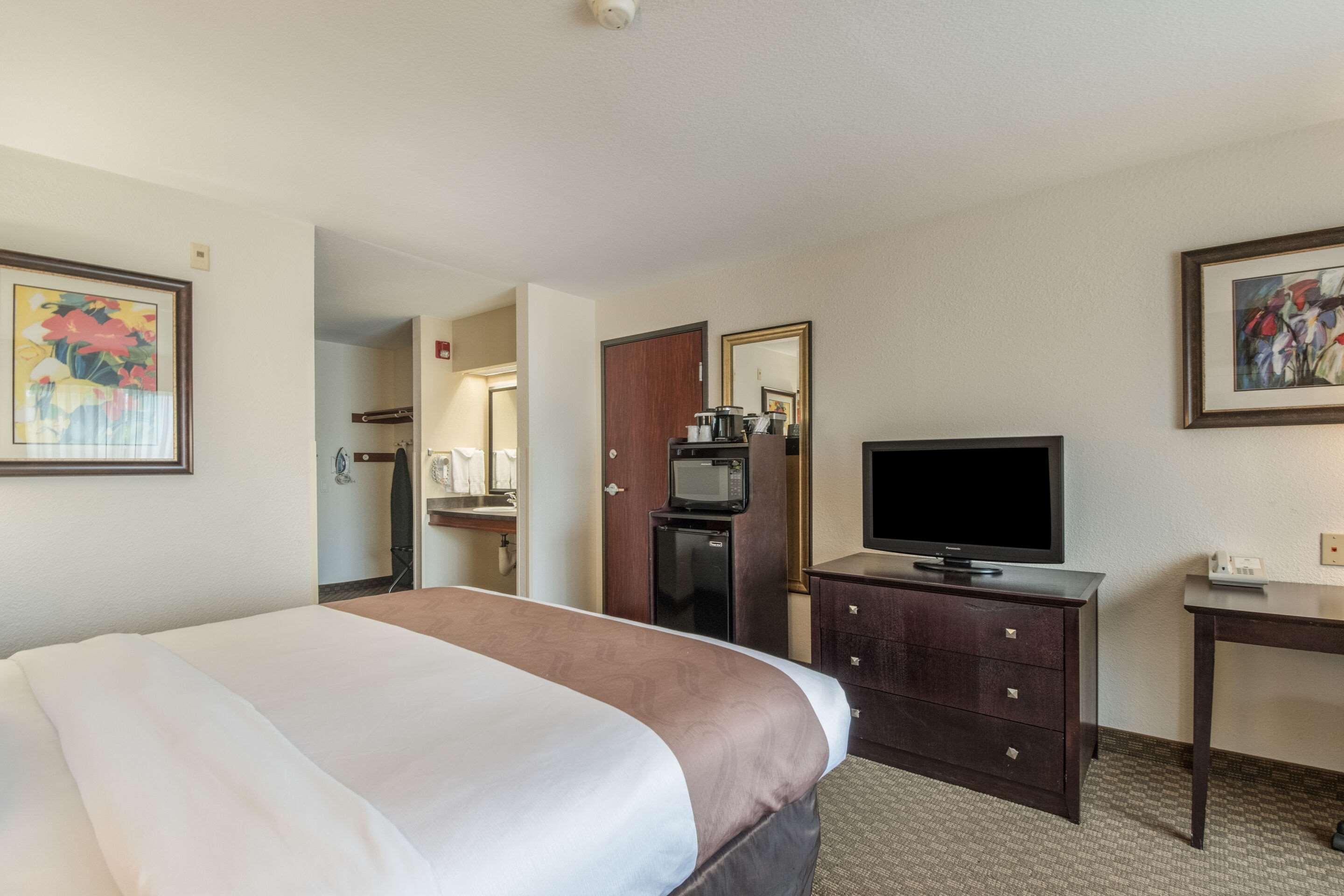 Quality Inn Gresham Bagian luar foto