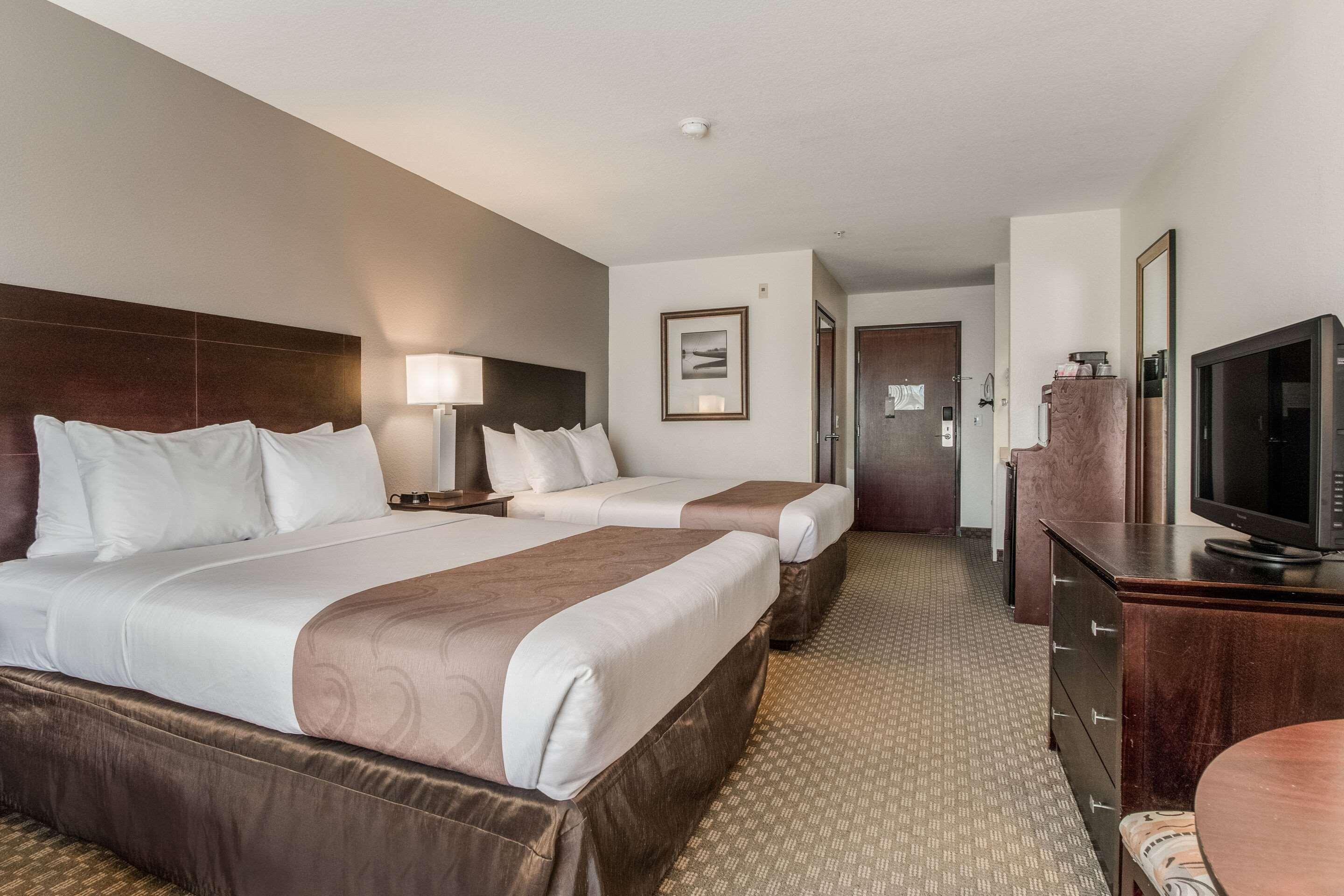 Quality Inn Gresham Bagian luar foto