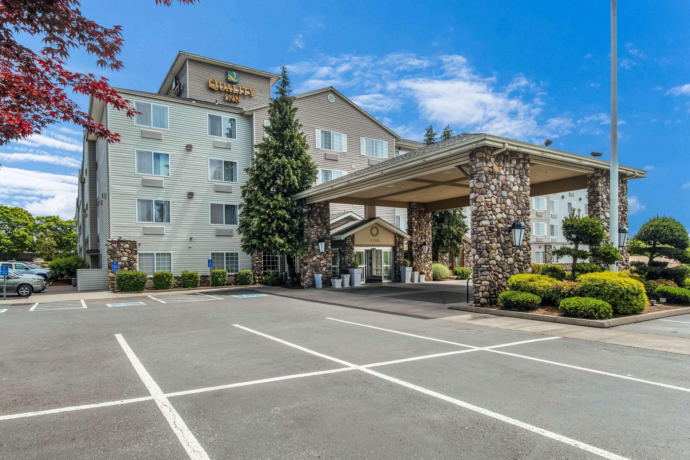 Quality Inn Gresham Bagian luar foto